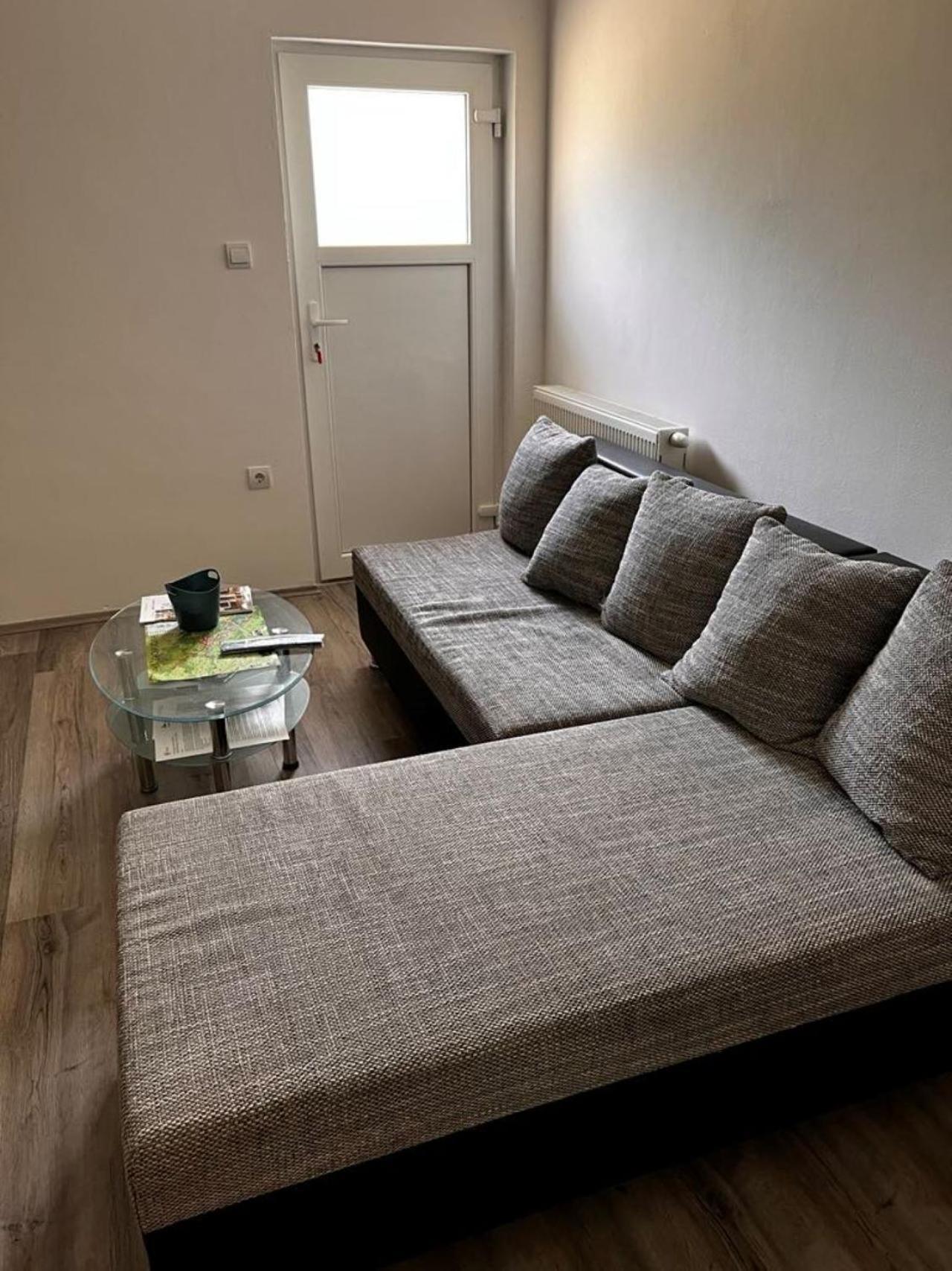 Apartman Borna Оточац Екстер'єр фото